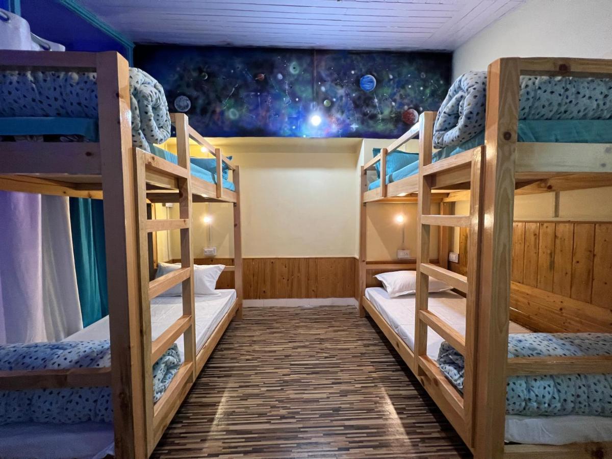 The Vagabond Manali Hostel Buitenkant foto