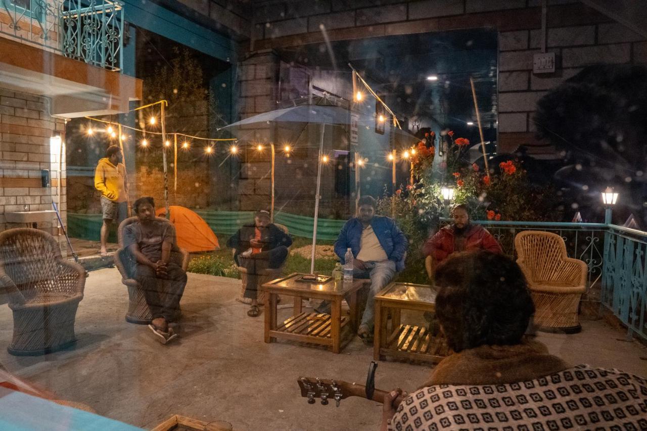 The Vagabond Manali Hostel Buitenkant foto